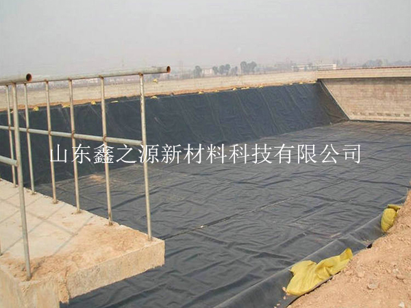 沼氣池黑膜鋪裝前有哪些準(zhǔn)備工作進(jìn)行中？